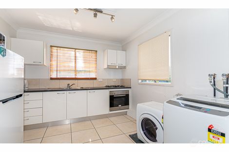Property photo of 17 Lockerbie Street Kangaroo Point QLD 4169