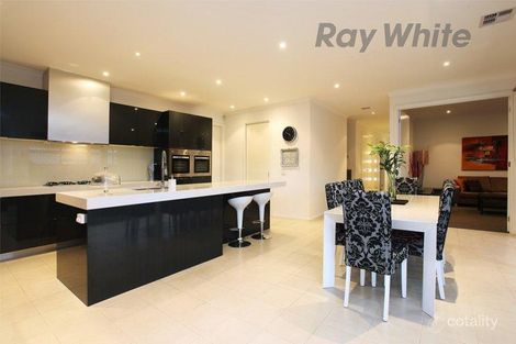 Property photo of 5 Wattle Tree Drive Point Cook VIC 3030