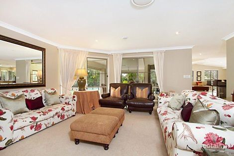 Property photo of 30 Jamieson Place Brookfield QLD 4069