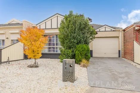 Property photo of 13 Jaque Court Kurunjang VIC 3337