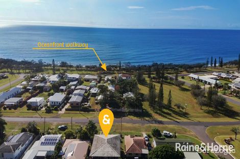 Property photo of 64 Bathurst Street Elliott Heads QLD 4670