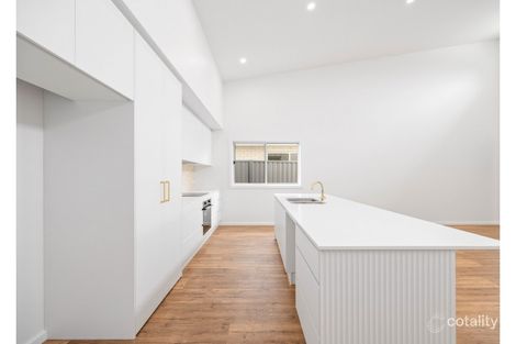 Property photo of 57 Neave Way Thrumster NSW 2444