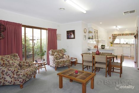 Property photo of 1 Tarring Court Highton VIC 3216