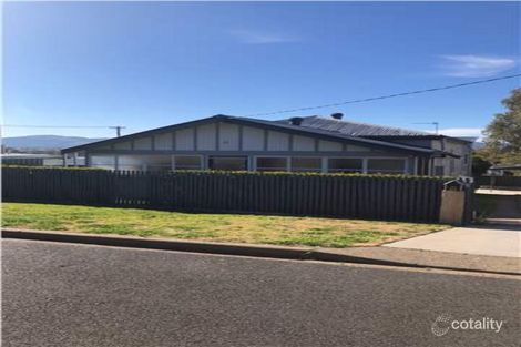 11 North Ave, Quirindi, NSW 2343