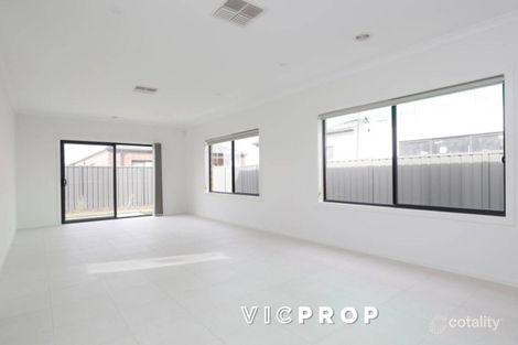 Property photo of 9 Natal Road Tarneit VIC 3029