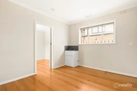 Property photo of 32 Milleara Road Keilor East VIC 3033