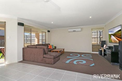 Property photo of 11 Blue View Terrace Glenmore Park NSW 2745