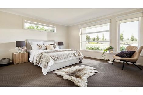 Property photo of 40 Impara Rise Werribee VIC 3030