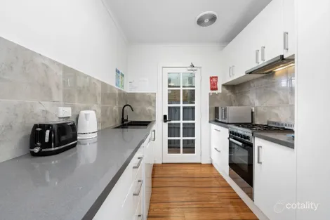 Property photo of 31 Rosamond Road Maidstone VIC 3012