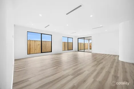 Property photo of 3 Danaher Avenue Waurn Ponds VIC 3216