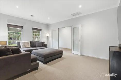 Property photo of 44 Walhalla Drive Eynesbury VIC 3338