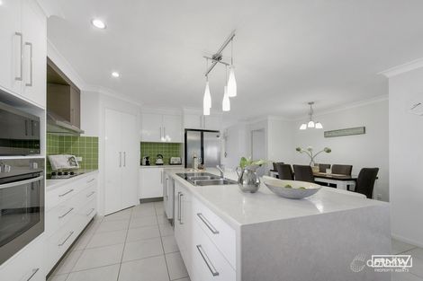 Property photo of 11 Dune Circle Lammermoor QLD 4703
