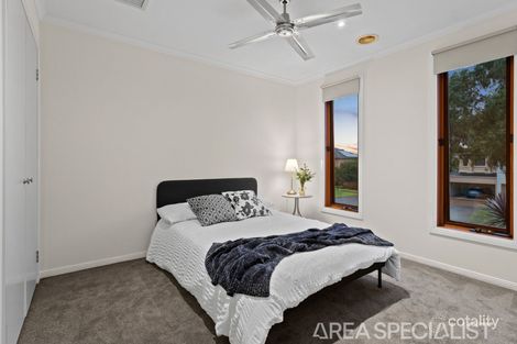 Property photo of 19 Pepperbush Crescent Langwarrin VIC 3910