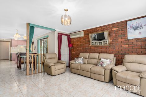 Property photo of 18 Devenport Court Altona Meadows VIC 3028