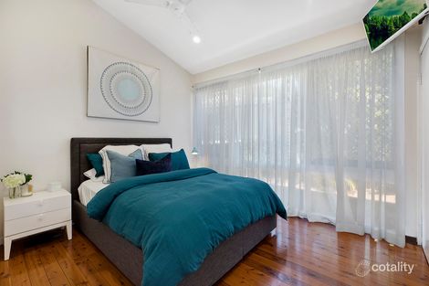 Property photo of 2 David Street Green Point NSW 2251