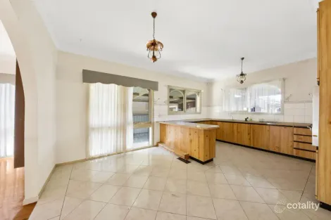 Property photo of 96 Kings Road St Albans VIC 3021