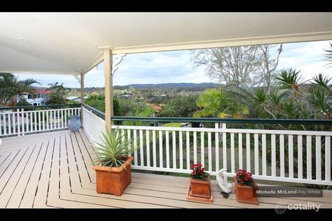 Property photo of 6 Larter Court Brookfield QLD 4069