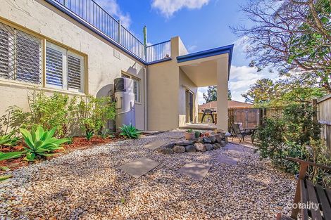 Property photo of 1/262 Cavendish Road Coorparoo QLD 4151