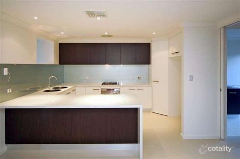 17 Greenfield Cres, West Lakes Shore, SA 5020