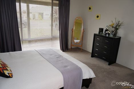 Property photo of 16 Atlin Lane Secret Harbour WA 6173