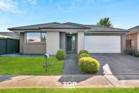 Property photo of 6 Mill Circuit Clyde North VIC 3978