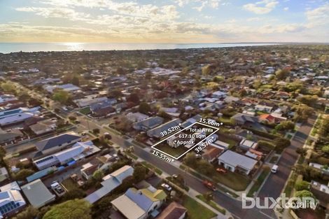 Property photo of 33 Troy Street Bonbeach VIC 3196
