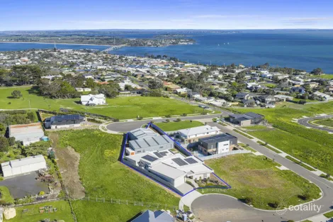 4 Capella Ct, San Remo, VIC 3925
