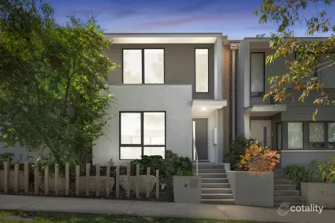 Property photo of 18 Snapshot Drive Coburg North VIC 3058