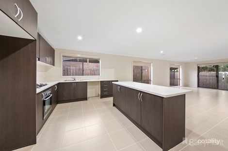 Property photo of 31 Melissa Way Pakenham VIC 3810