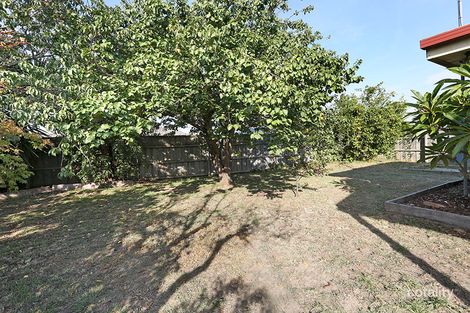 Property photo of 27 Hitchcock Street Breakwater VIC 3219