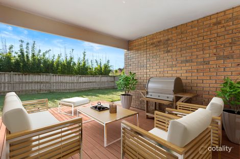 Property photo of 32 Flash Dan Drive Cranbourne East VIC 3977