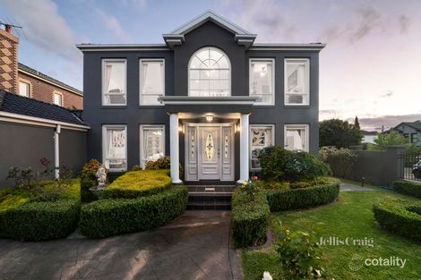 2 Huntingfield Ct, Carnegie, VIC 3163