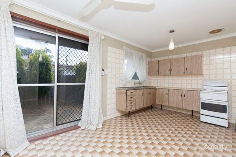 Property photo of 6 Hakea Road Camillo WA 6111
