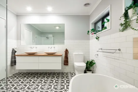 Property photo of 11 Whytes Place Neerim South VIC 3831