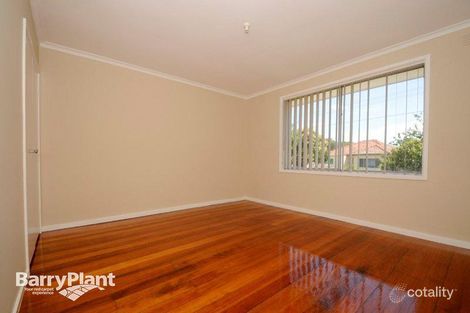 Property photo of 3/9 Rhoden Grove Eumemmerring VIC 3177