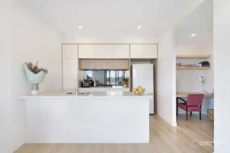 Property photo of 907/10 Aviators Way Penrith NSW 2750