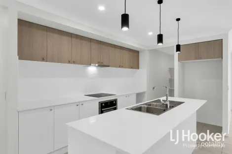 Property photo of 72 Hyde Drive Yarrabilba QLD 4207