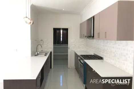 Property photo of 10 Scotsdale Road Truganina VIC 3029