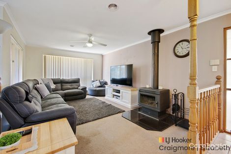 Property photo of 1 Luscombe Way Craigmore SA 5114