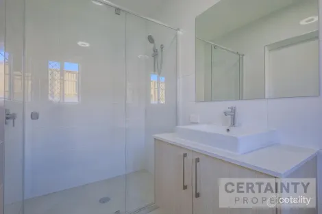Property photo of 8 Macrae Street Morayfield QLD 4506