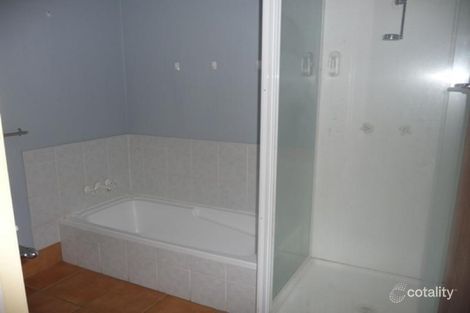 Property photo of 45 Racecourse Road Richmond Hill QLD 4820