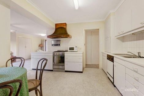 Property photo of 9 Eriden Close Glen Waverley VIC 3150