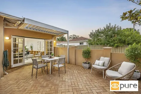 Property photo of 82A Waratah Avenue Dalkeith WA 6009