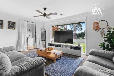 Property photo of 11 Bruce Drive Somerville VIC 3912