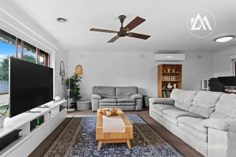 Property photo of 11 Bruce Drive Somerville VIC 3912