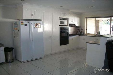 Property photo of 27 Steen Crescent Pooraka SA 5095