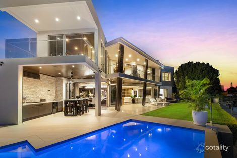 Property photo of 13 Crest View Key Broadbeach Waters QLD 4218