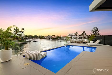 Property photo of 13 Crest View Key Broadbeach Waters QLD 4218