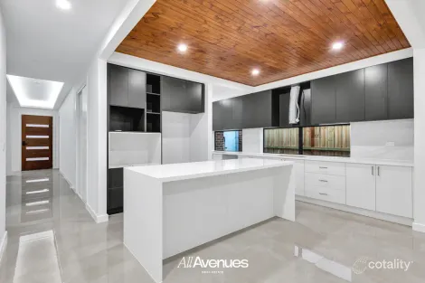 Property photo of 70 Carradale Road Clyde North VIC 3978