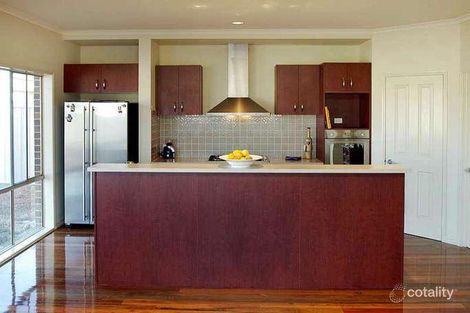 Property photo of 32 Messina Crescent Point Cook VIC 3030